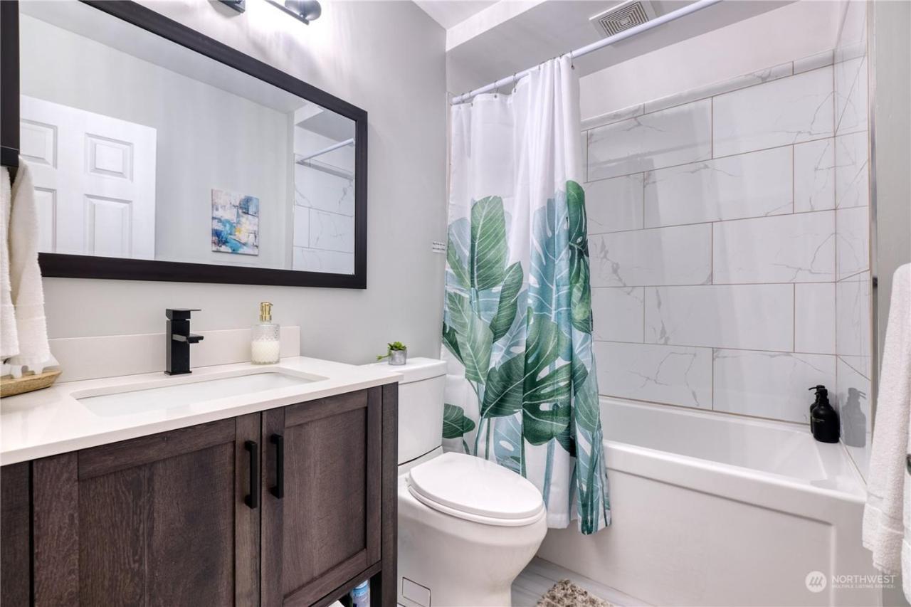 Newly Remodeled 2Bd Room A Frame Cottage Point Roberts Exteriér fotografie