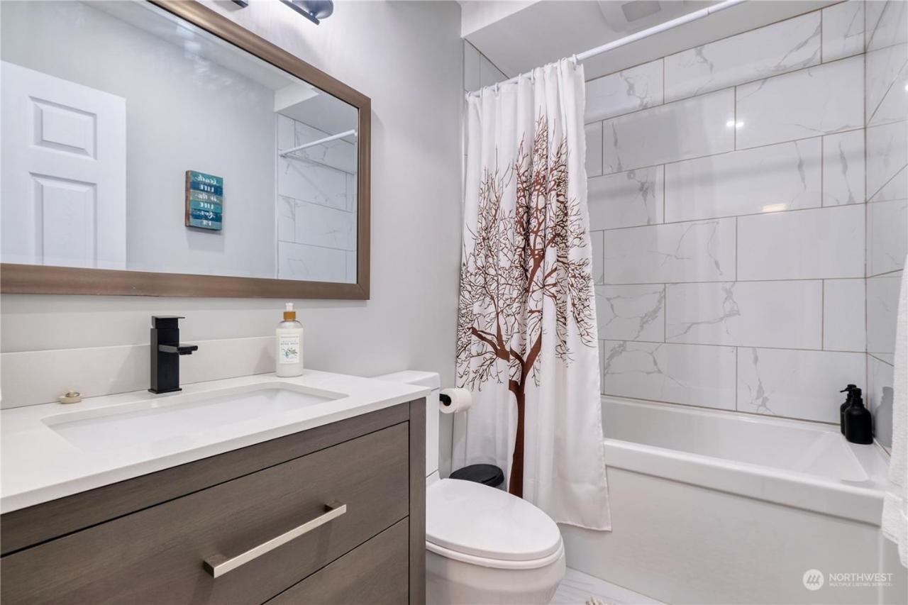Newly Remodeled 2Bd Room A Frame Cottage Point Roberts Exteriér fotografie